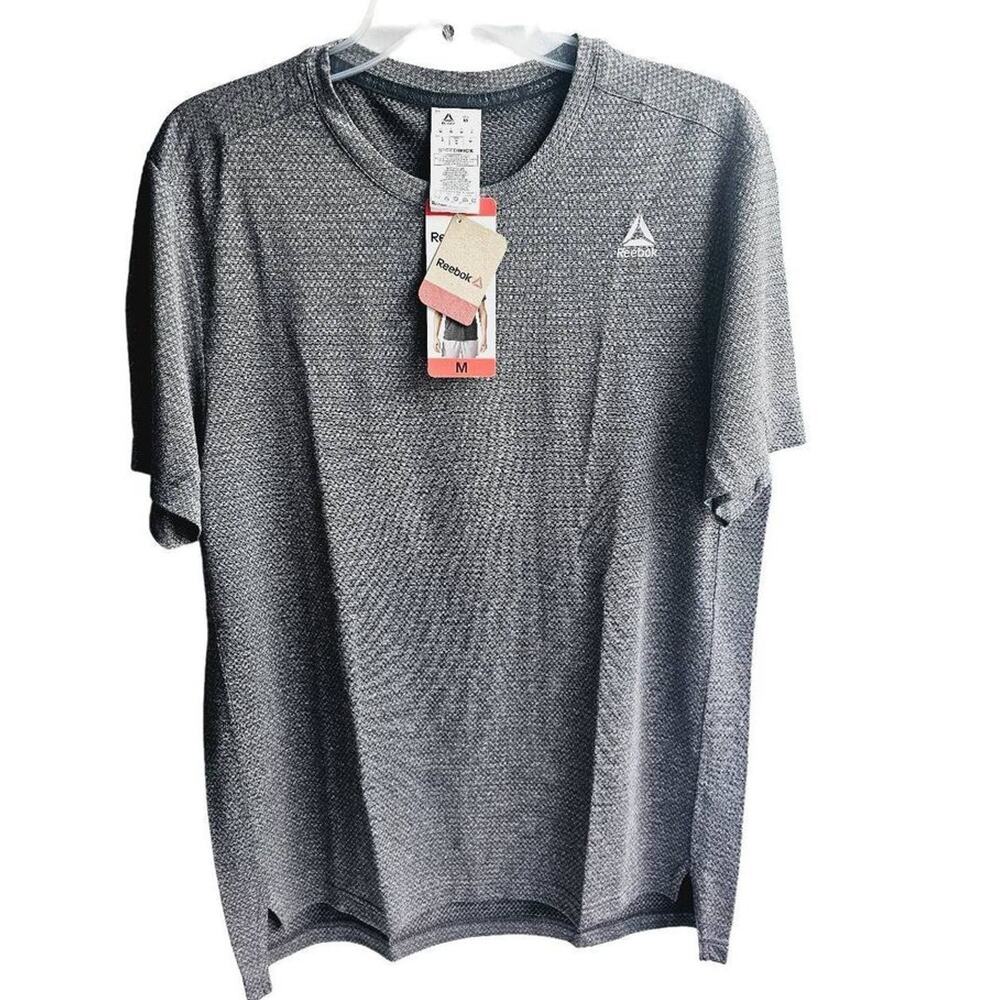 Reebok Lightweight T-Shirt - Size Medium - Great Condition